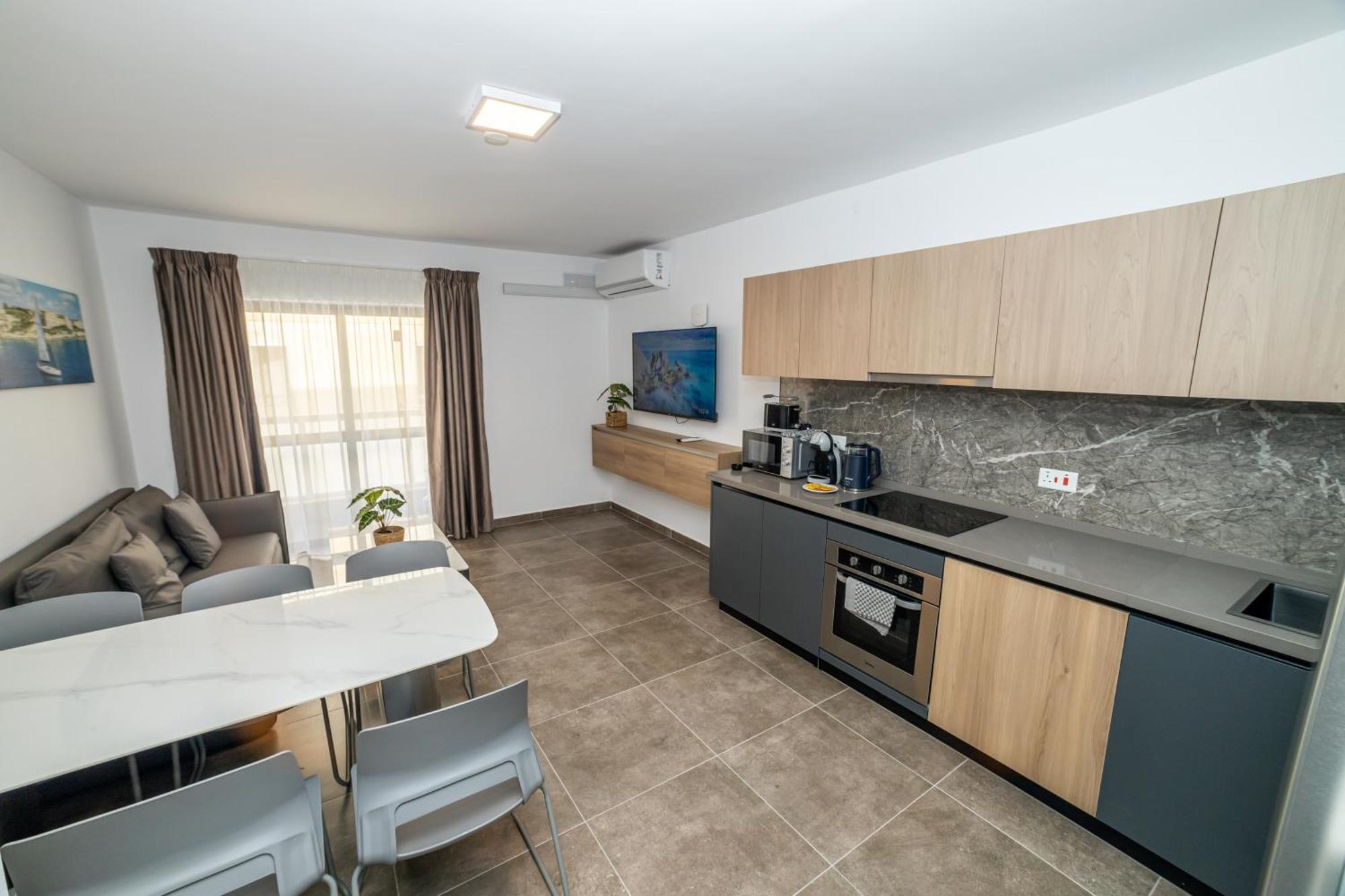 Charming Corner Apartment With Country View 2Br St. Paul's Bay Exterior photo