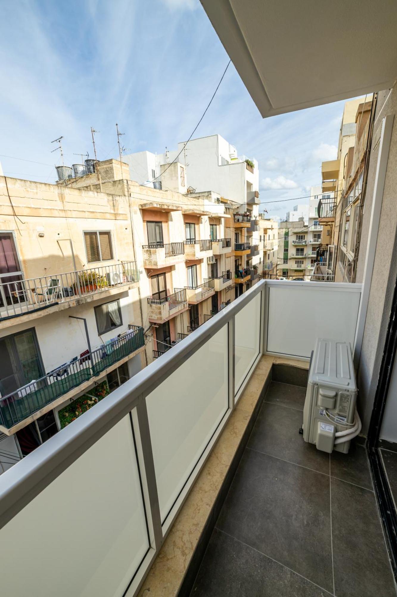 Charming Corner Apartment With Country View 2Br St. Paul's Bay Exterior photo