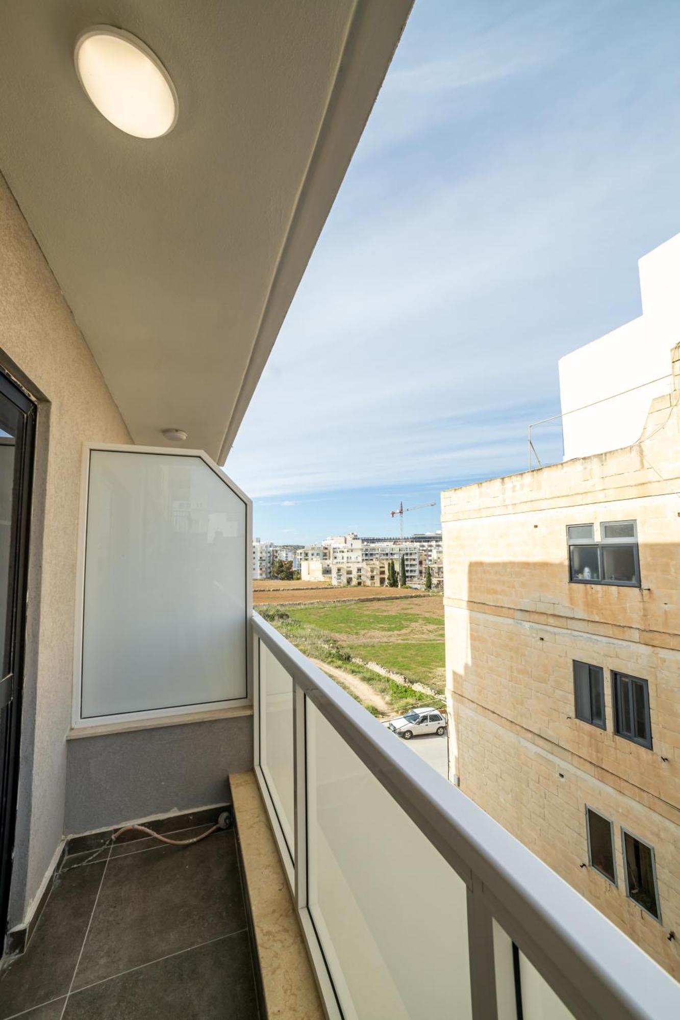 Charming Corner Apartment With Country View 2Br St. Paul's Bay Exterior photo
